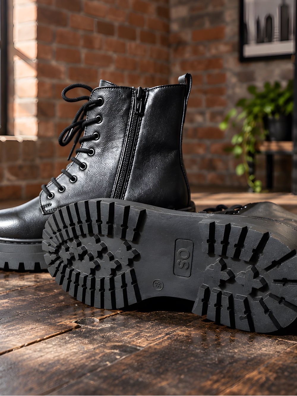So Meeba Black Boots 6.5